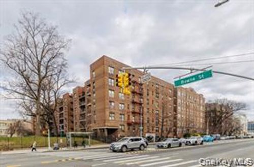 apt-3e-14105 Northern Blvd, Flushing, NY, 11354-4243 | Card Image