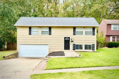 600 Silver Meadows Blvd, Kent, OH, 44240-1918 | Card Image
