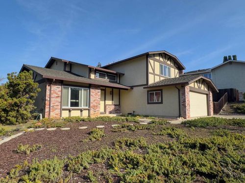 4501 Shellflower Ct, Concord, CA, 94518-1926 | Card Image