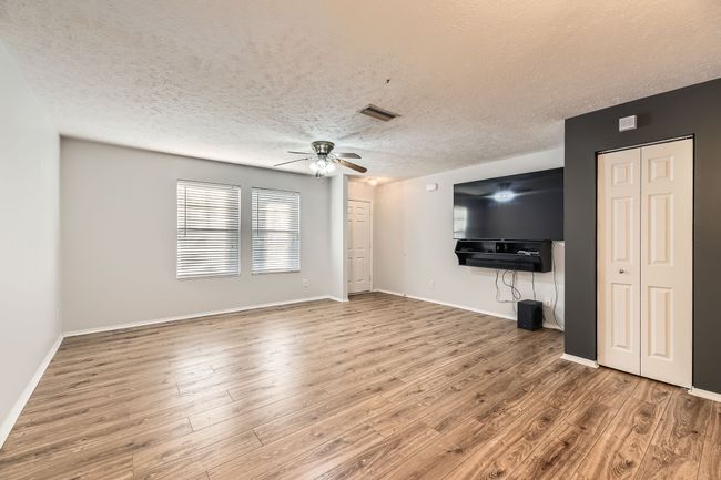 5853 Monroe Xing, Townhouse with 2 bedrooms, 3 bathrooms and 2 parking in Antioch TN | Image 6