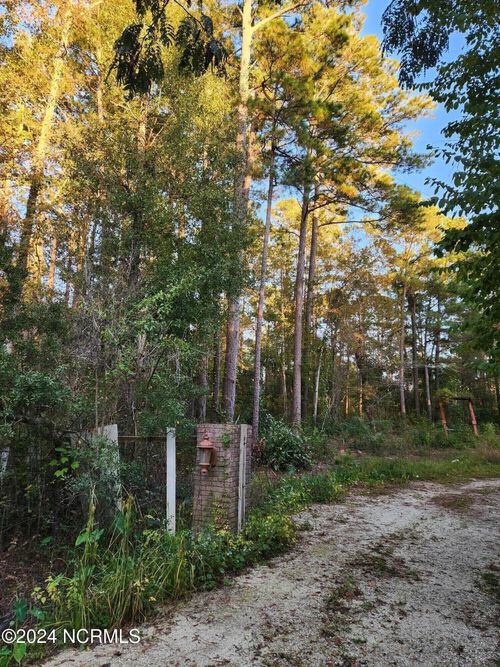 000 River Bend Dr, Burgaw, NC, 28425 | Card Image