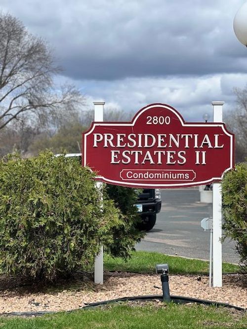 apt-111-2800 Hillsboro Ave N, New Hope, MN, 55427-2332 | Card Image