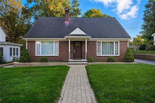 216 Vine Ct, New Wilmington, PA, 16142-1219 | Card Image