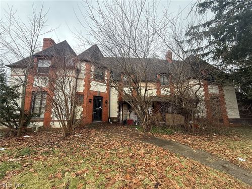 16321 Stockbridge Ave, Cleveland, OH, 44128-2017 | Card Image
