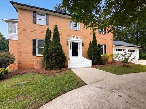 211 Blake St, Lawrenceville, GA, 30046-7423 | Card Image