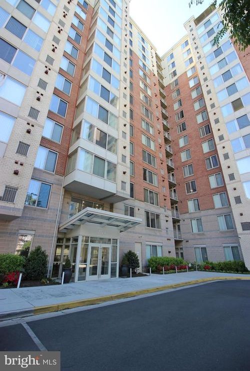 apt-112-2726 Gallows Rd, VIENNA, VA, 22180-7129 | Card Image