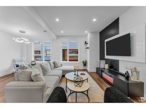 33-5858 132 St, Surrey, BC, V3X1N1 | Card Image