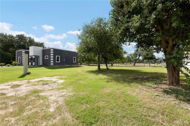 2313 Champion Ave, House other with 3 bedrooms, 2 bathrooms and null parking in Donna TX | Image 18