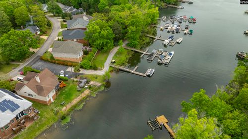 124 Pond Edge Ln, Chapin, SC, 29036-7507 | Card Image