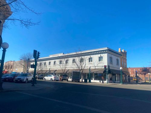 4-1 N Sacramento St, Lodi, CA, 95240-2128 | Card Image