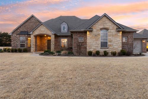 7351 Falcon Ridge, Edmond, OK, 73034 | Card Image