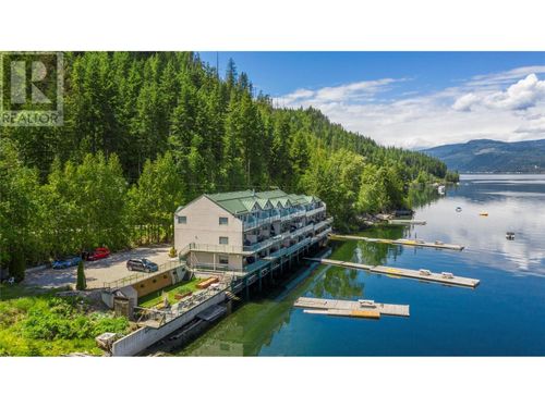 8b-3935 Eagle Bay Rd, Eagle Bay, BC, V0E1T0 | Card Image