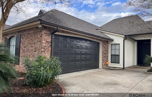 9504 Country Lake Dr, Baton Rouge, LA, 70817-7029 | Card Image