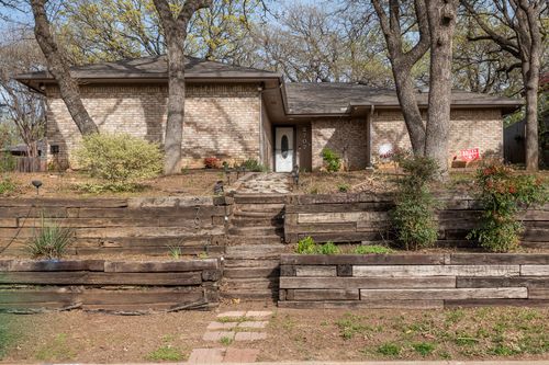 2707 Woodshire Dr, Arlington, TX, 76016-1552 | Card Image