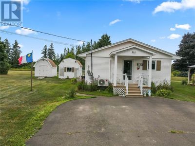 132 Couvent Rd, House other with 2 bedrooms, 1 bathrooms and null parking in Bouctouche NB | Image 1