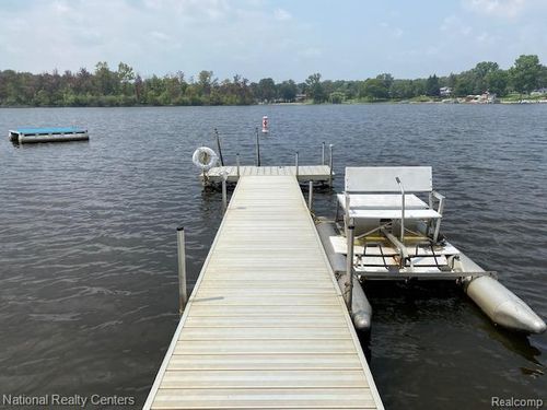 1-11783 Shenandoah Dr, South Lyon, MI, 48178-9129 | Card Image