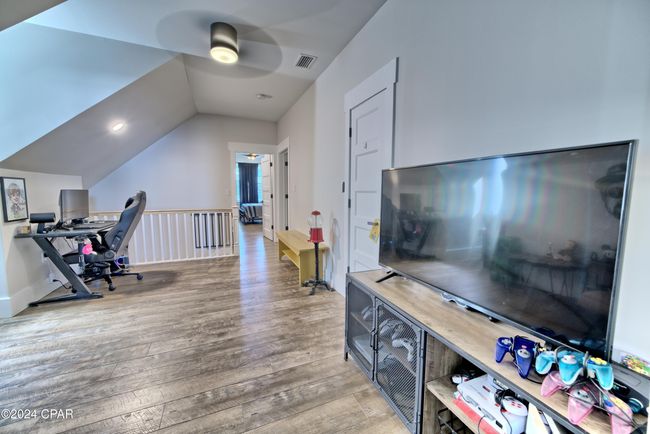 700 E 2 Nd St, House other with 4 bedrooms, 4 bathrooms and null parking in Lynn Haven FL | Image 58