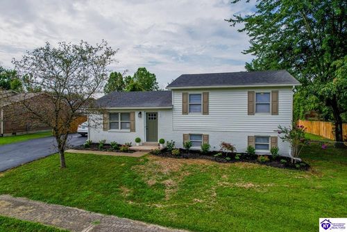 565 Congress Dr, Radcliff, KY, 40160-2880 | Card Image