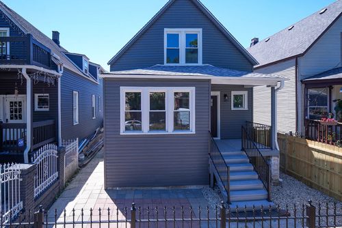 2250 N Kostner Ave, Chicago, IL, 60639-3532 | Card Image