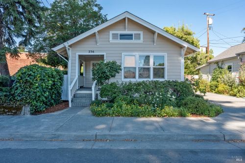 236 S Humboldt Street, Willits, CA, 95490 | Card Image