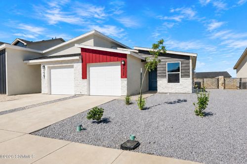 5562 Sierra Verde Pl, Las Cruces, NM, 88012-8121 | Card Image