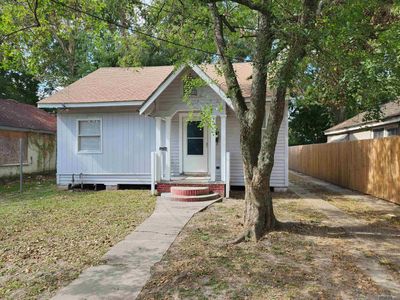 3235 Alliquippa, House other with 2 bedrooms, 1 bathrooms and null parking in Baton Rouge LA | Image 1