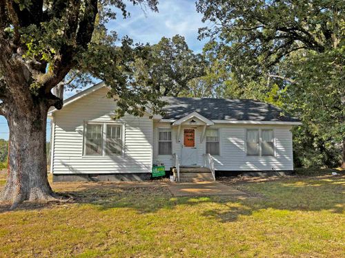 340 Oak St, Savannah, TN, 38372-1826 | Card Image
