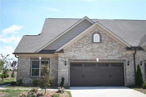452-1558 Oakbluffs Dr, Colfax, NC, 27235-9862 | Card Image