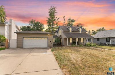 207 30th St, House other with 4 bedrooms, 1 bathrooms and null parking in Sioux Falls SD | Image 1