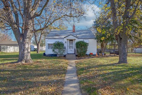 226 32nd Ave N, Saint Cloud, MN, 56303-4142 | Card Image