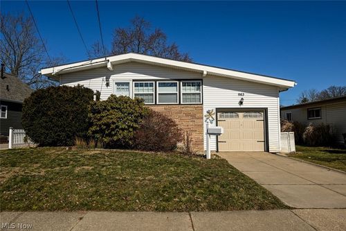 963 Winston St, Akron, OH, 44314-1122 | Card Image