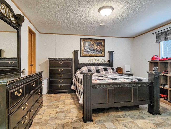 266 Mawdsley Crescent, Home with 2 bedrooms, 2 bathrooms and 3 parking in Grande Cache AB | Image 12