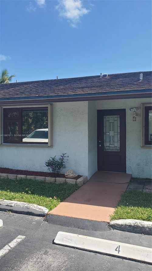 apt-b2-2638 Taylor St, Hollywood, FL, 33020-7505 | Card Image