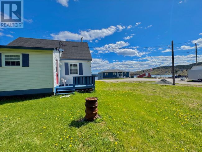 17 Bryans Hole Rd, Home with 2 bedrooms, 1 bathrooms and null parking in Charlottetown NL | Image 5