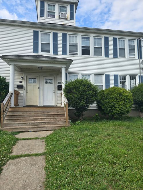 102 Thomaston St, Hartford, CT, 06112-1446 | Card Image