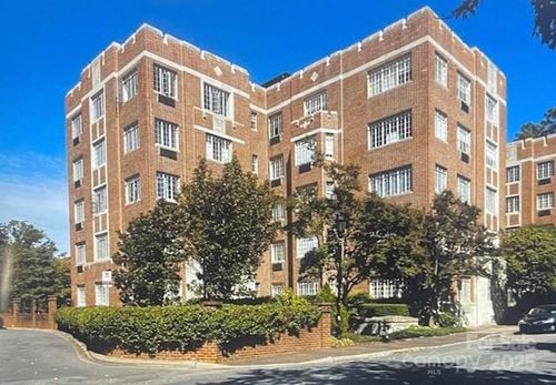 apt-106-301 W 10th St, Charlotte, NC, 28202-2272 | Card Image