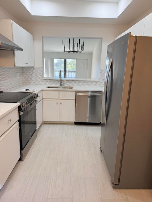 123-5021 Oak Hill Ln, Delray Beach, FL, 33484-8349 | Card Image