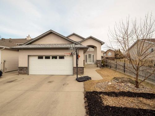 47 Kodiak Boulevard N, Lethbridge, AB, T1H6S7 | Card Image