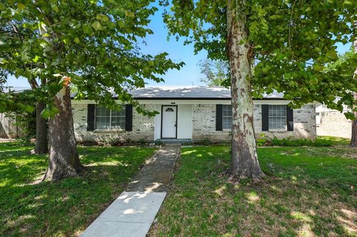 1713 Japonica Ln, Plano, TX, 75074-5165 | Card Image