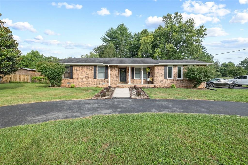 Candyland Cir, Cookeville, TN 38506