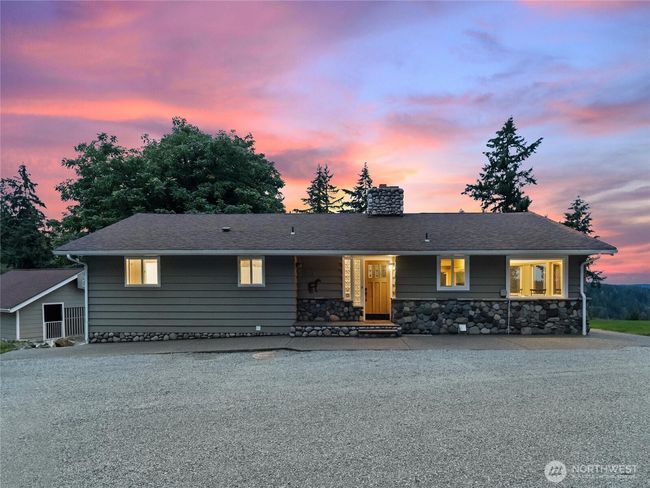 21608 186 Th Ave E, House other with 4 bedrooms, 3 bathrooms and 1 parking in Orting WA | Image 35