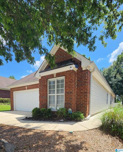 132 Highview Cv, PELHAM, AL, 35124-4015 | Card Image