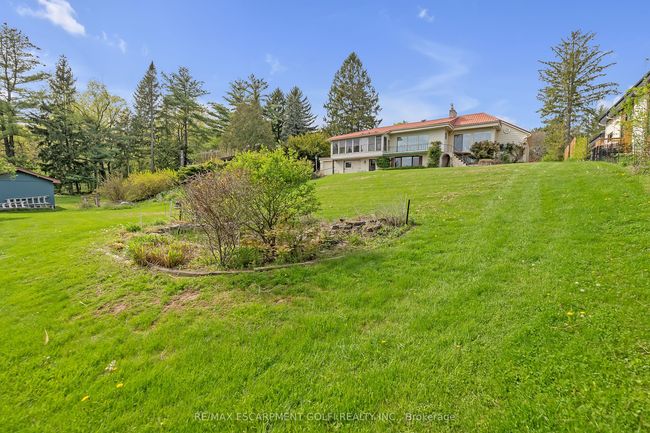 86 Maple Ave, House other with 2 bedrooms, 2 bathrooms and 15 parking in Dundas ON | Image 11
