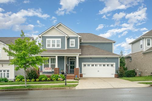 2285 Maytown Cir, Thompsons Station, TN, 37179-1013 | Card Image