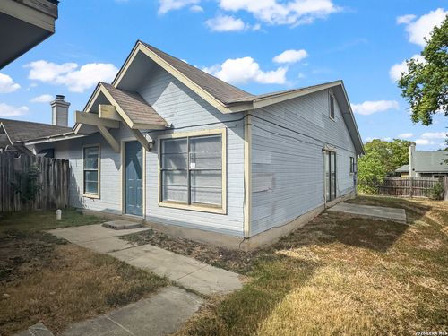 9627 Vale, San Antonio, TX, 78245-1541 | Card Image