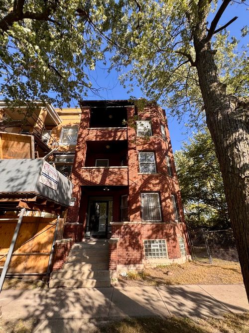 6239 S Ellis Ave, Chicago, IL, 60637-2667 | Card Image