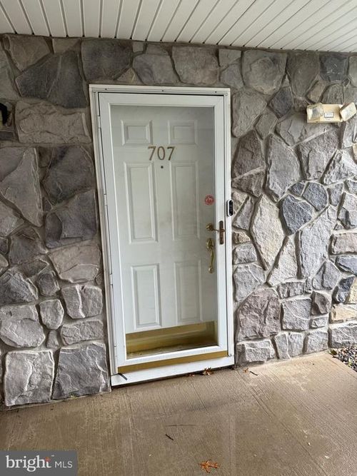 707 Schley Ave, Toms River, NJ, 08755-2339 | Card Image