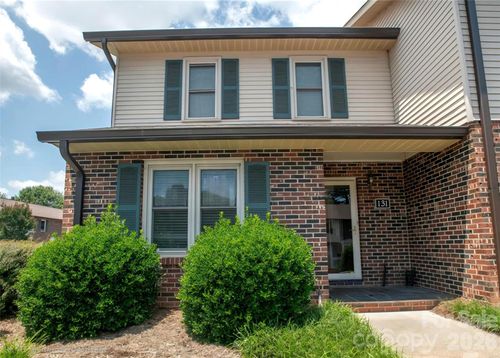 131-1330 5th St Ne, Hickory, NC, 28601-2074 | Card Image