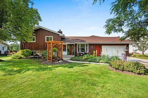 213 W Barrett Street, Saint Cloud, WI, 53079 | Card Image