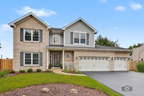 437 Raintree Dr, Oswego, IL, 60543-7931 | Card Image